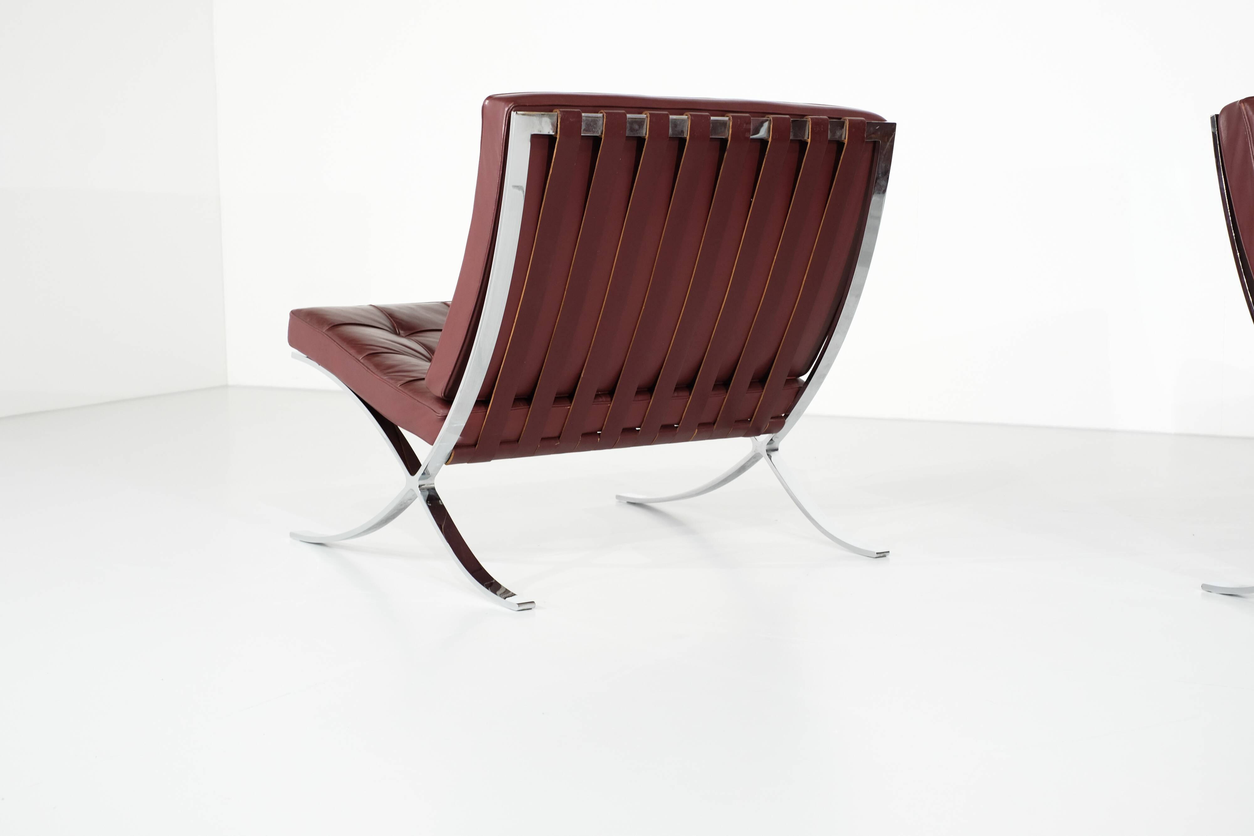 Paire de fauteuils Barcelona Ludwig Mies van der Rohe  Knoll.