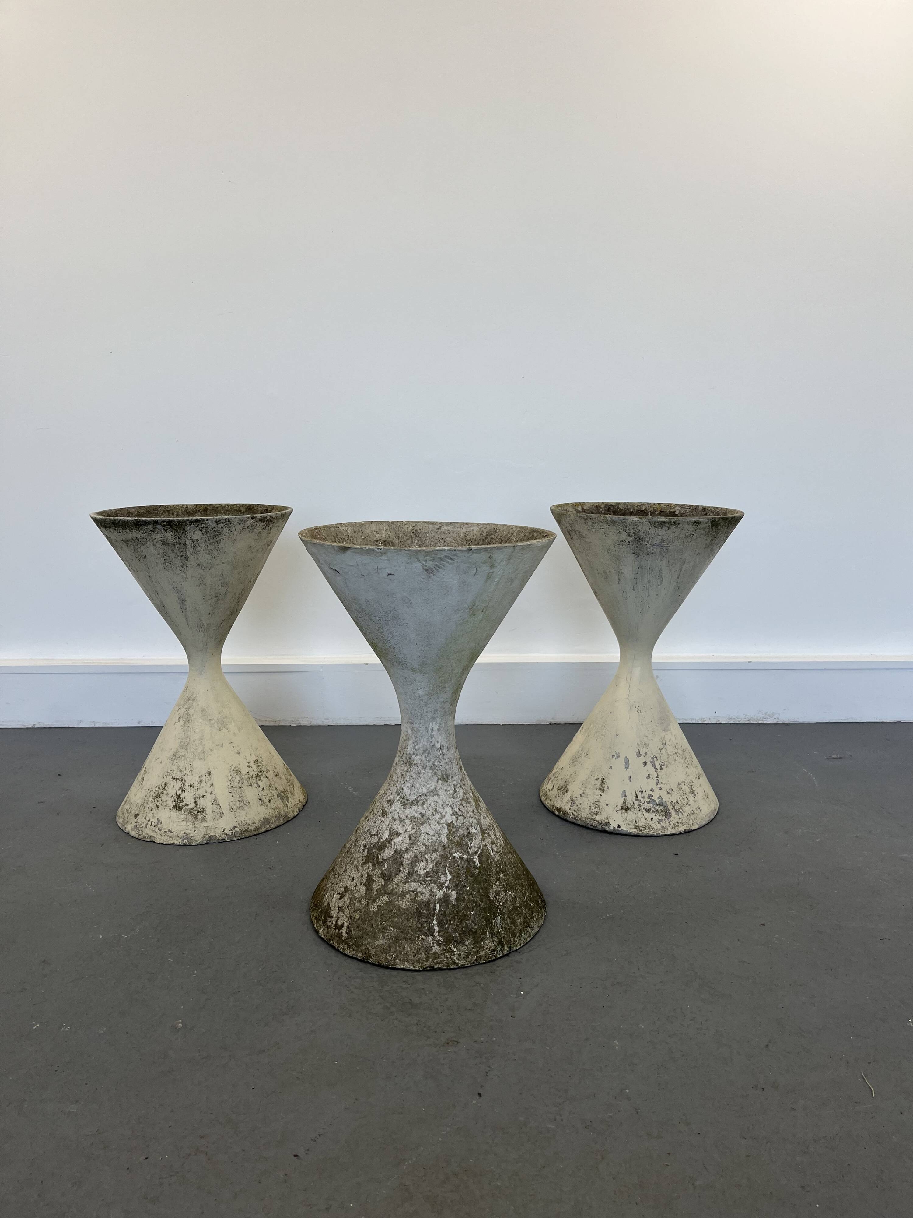 3 planters design Anton Bee assisted by Guhl edition Eternit 1958