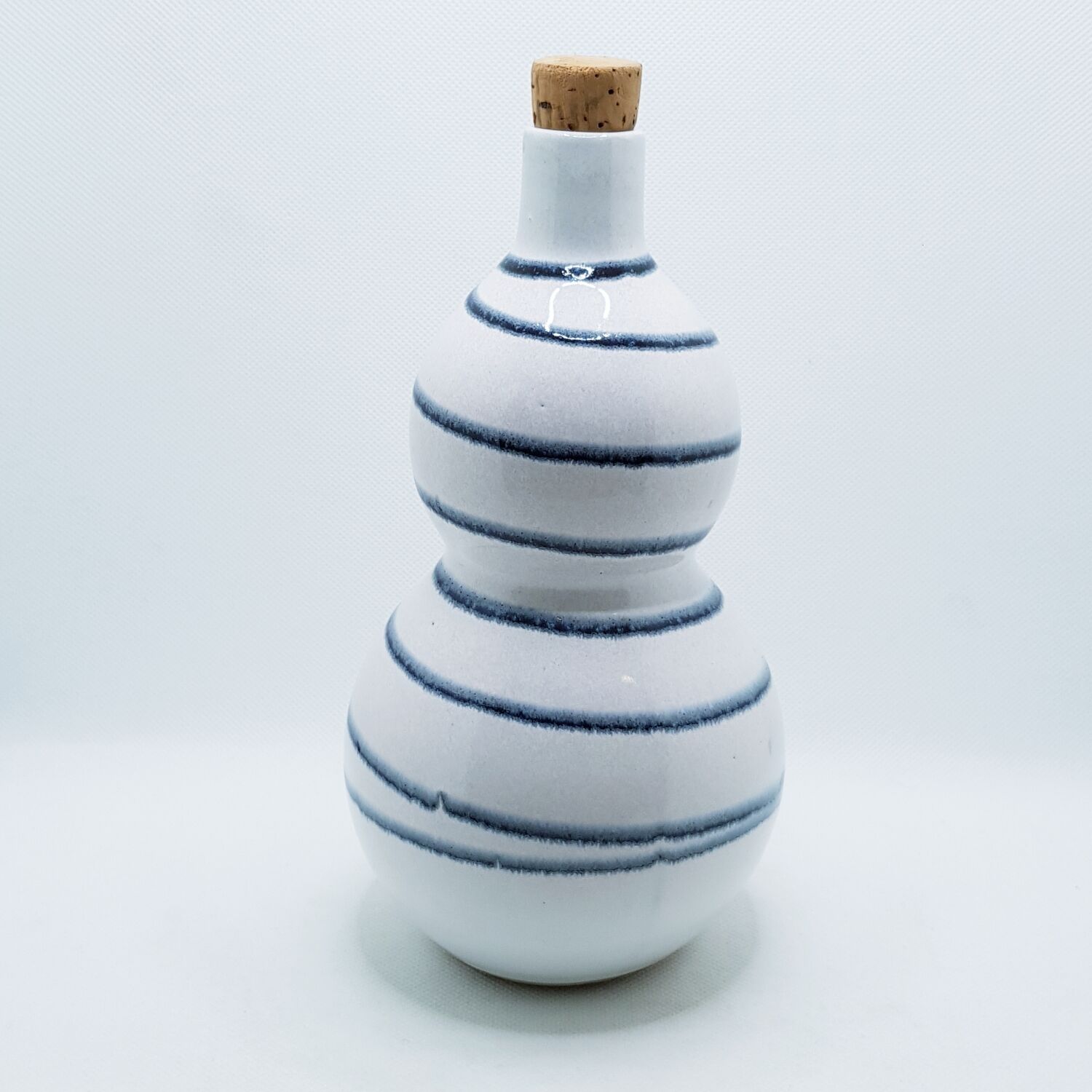 Flacon en céramique en forme de gourde