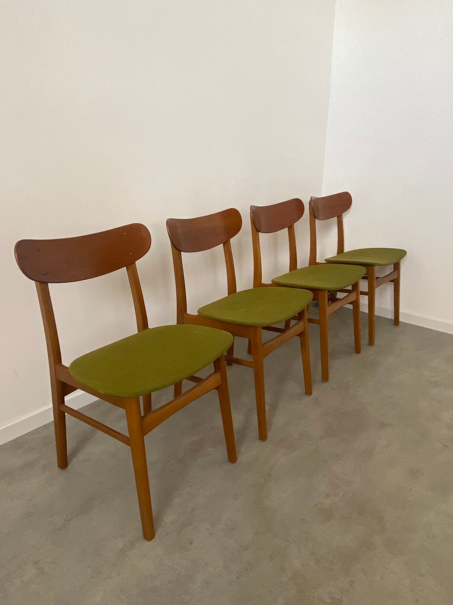 4 old vintage Scandinavian design chairs