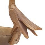 Petite coupe en corne sculptée