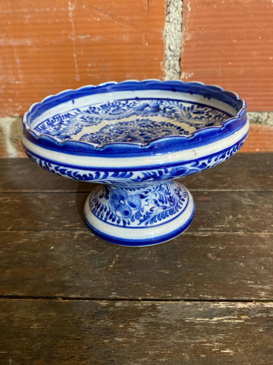 Fruit Bowl White Ceramic Vintage Blue Decor #D552