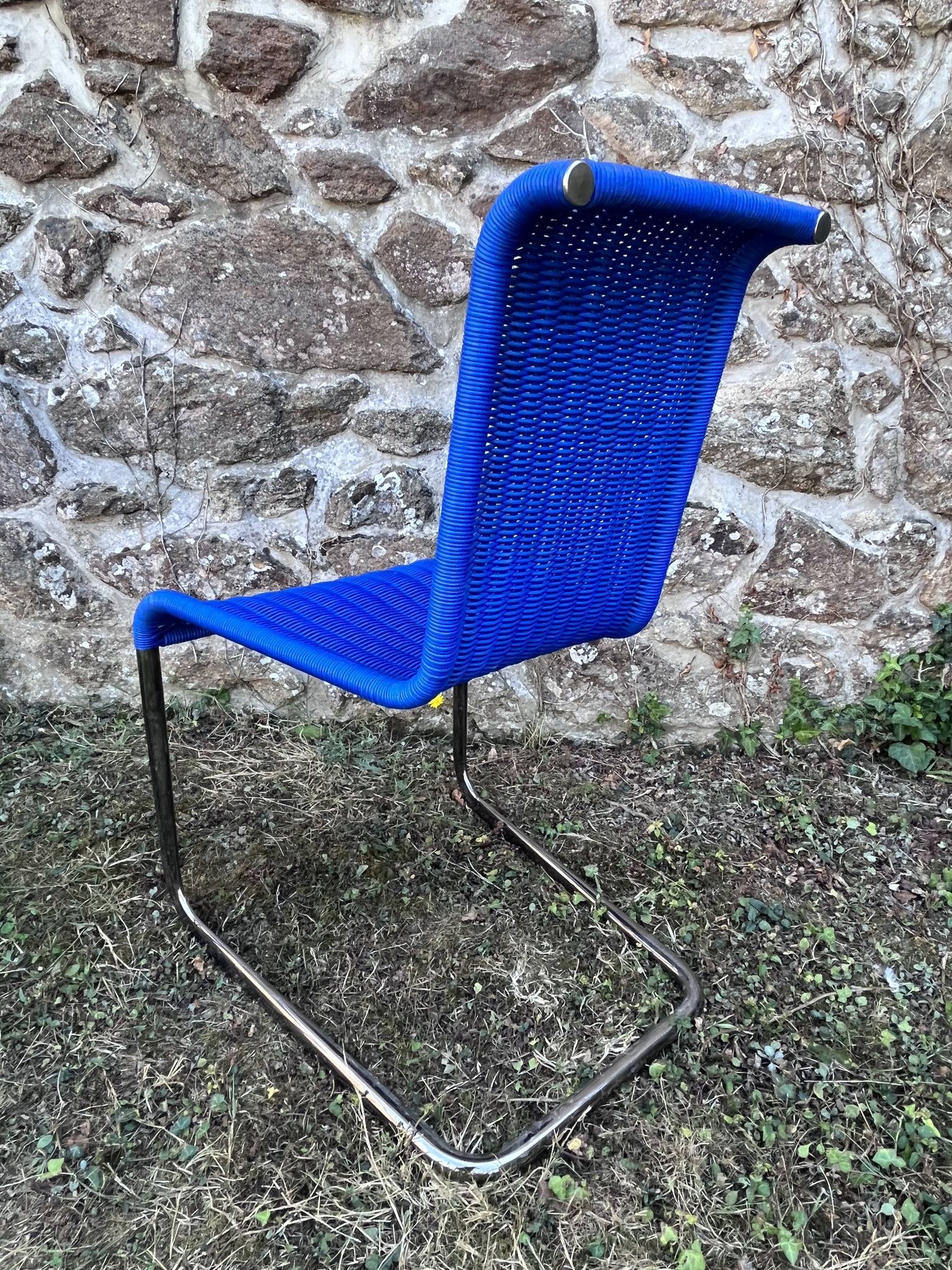 Cantilever B20 chairs published by Tecta