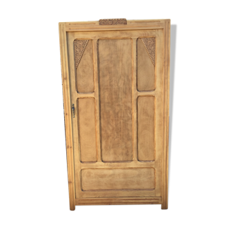 Armoire parisienne