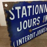 Enamelled parking plate