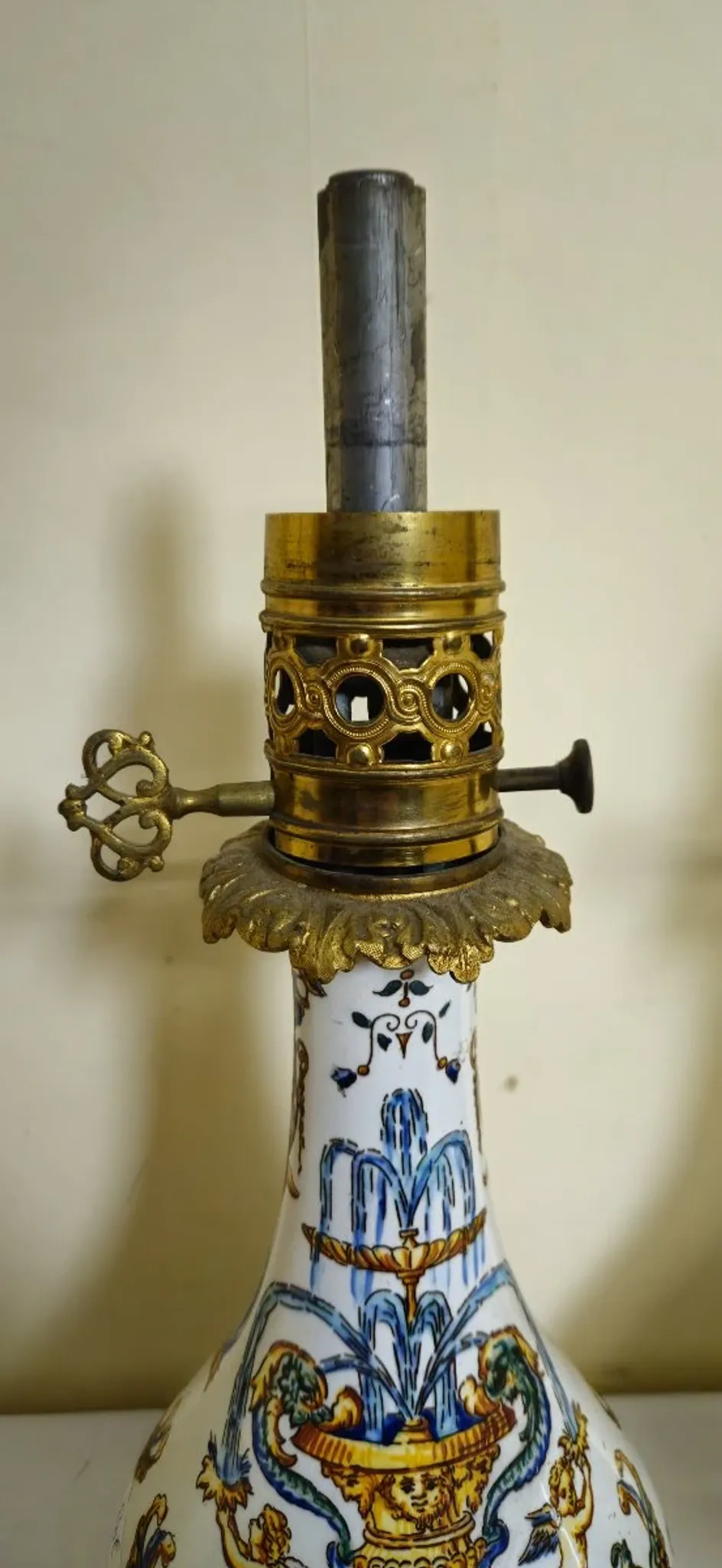 Gien: pair of antique oil lamps in fine earthenware richly decorated.