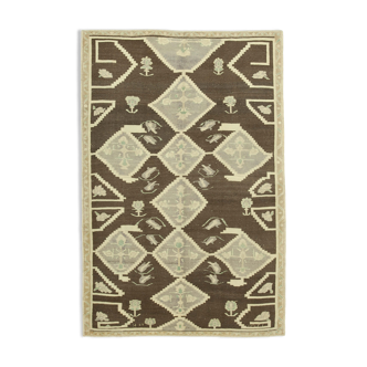 1960s handmade distressed oriental beige carpet 148 cm x 223 cm