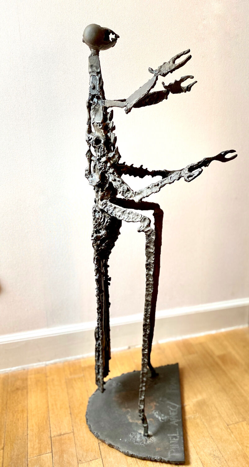 Sculpture praying mantis metal sculptor Michel Pinel