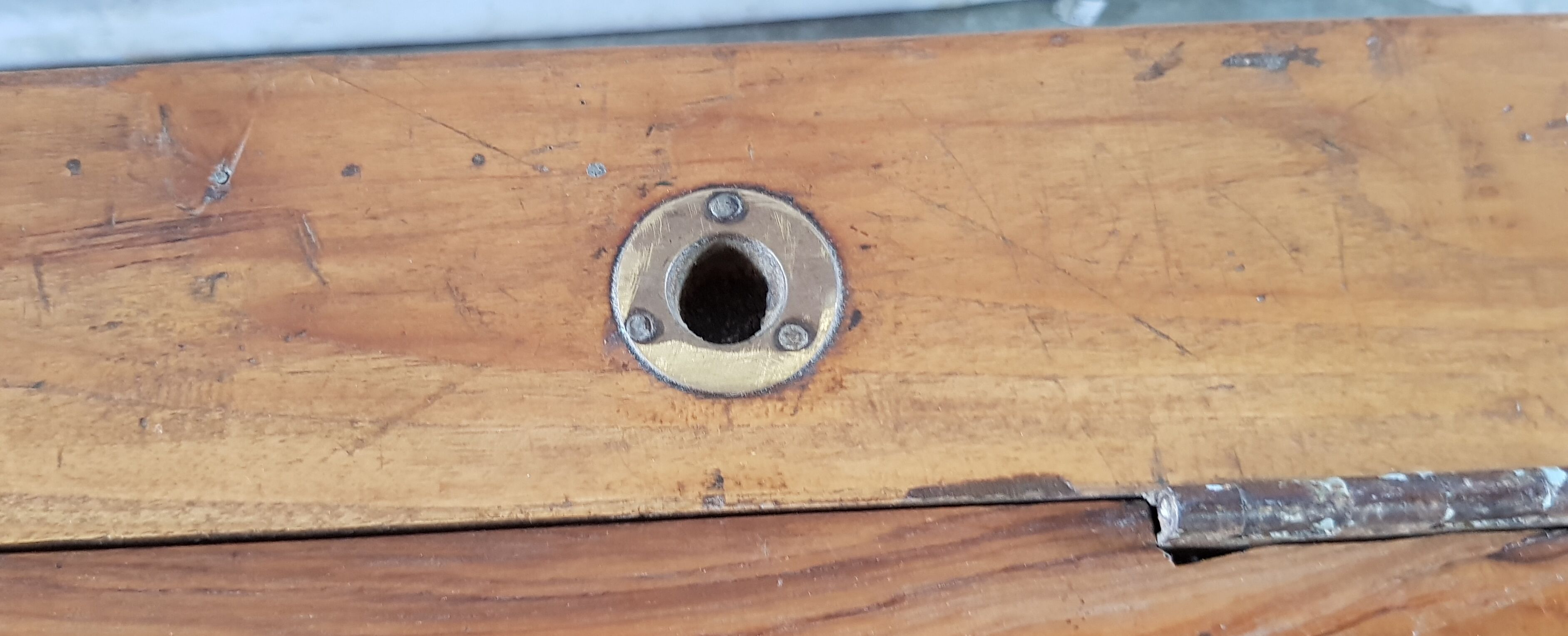 Chest / bench in teak