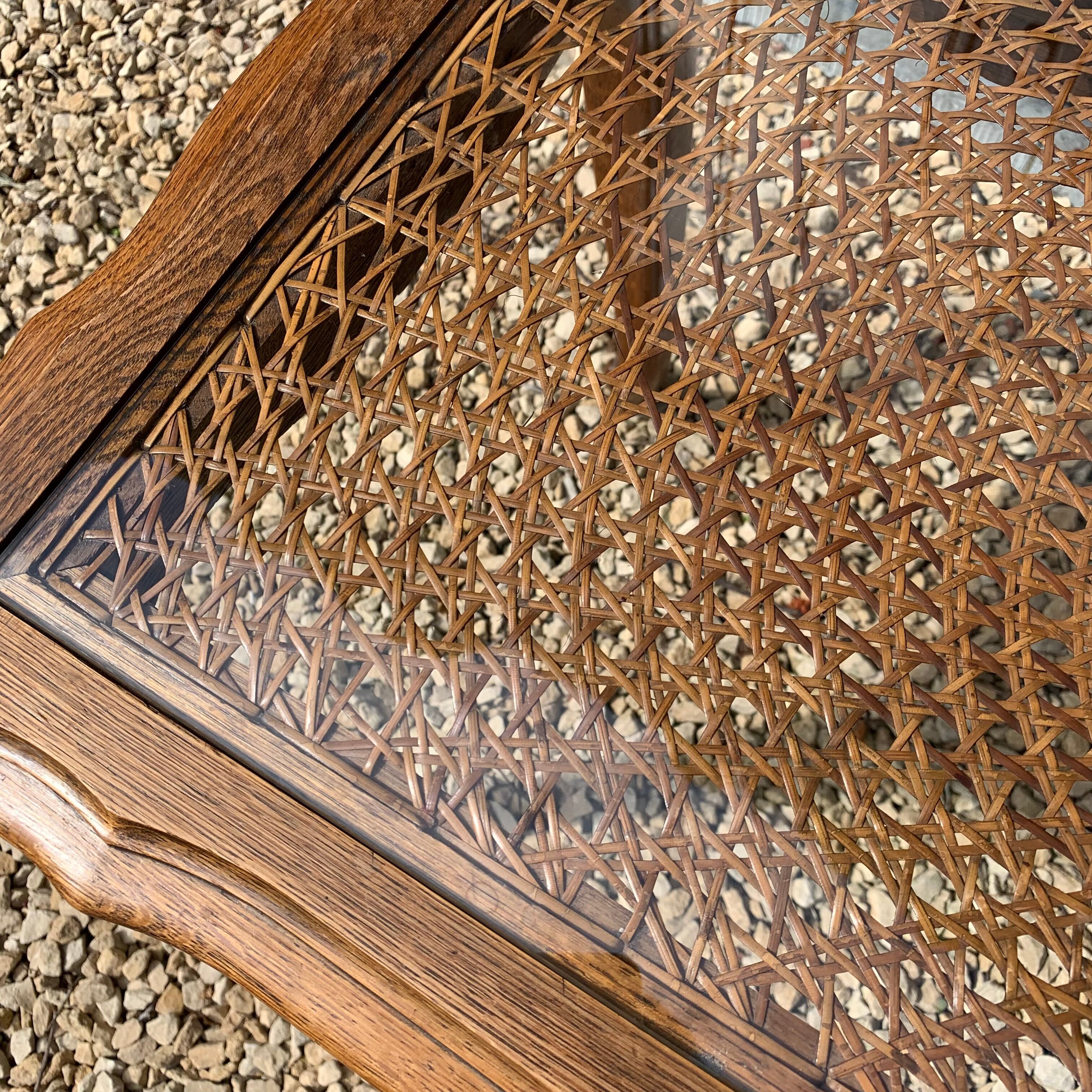 Living room table with cannage