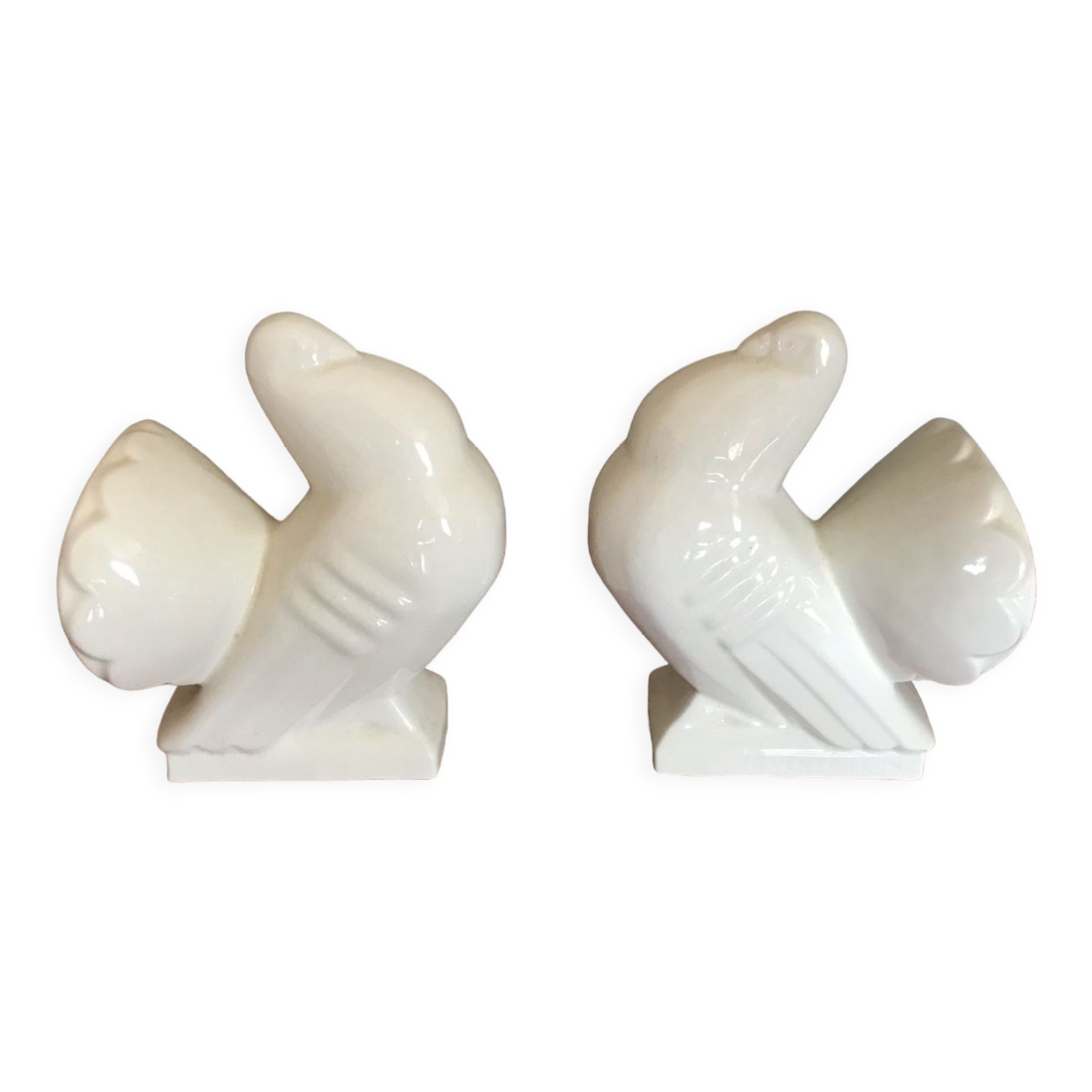 Pair of bookends in ceramic art deco cracked pigeons signed