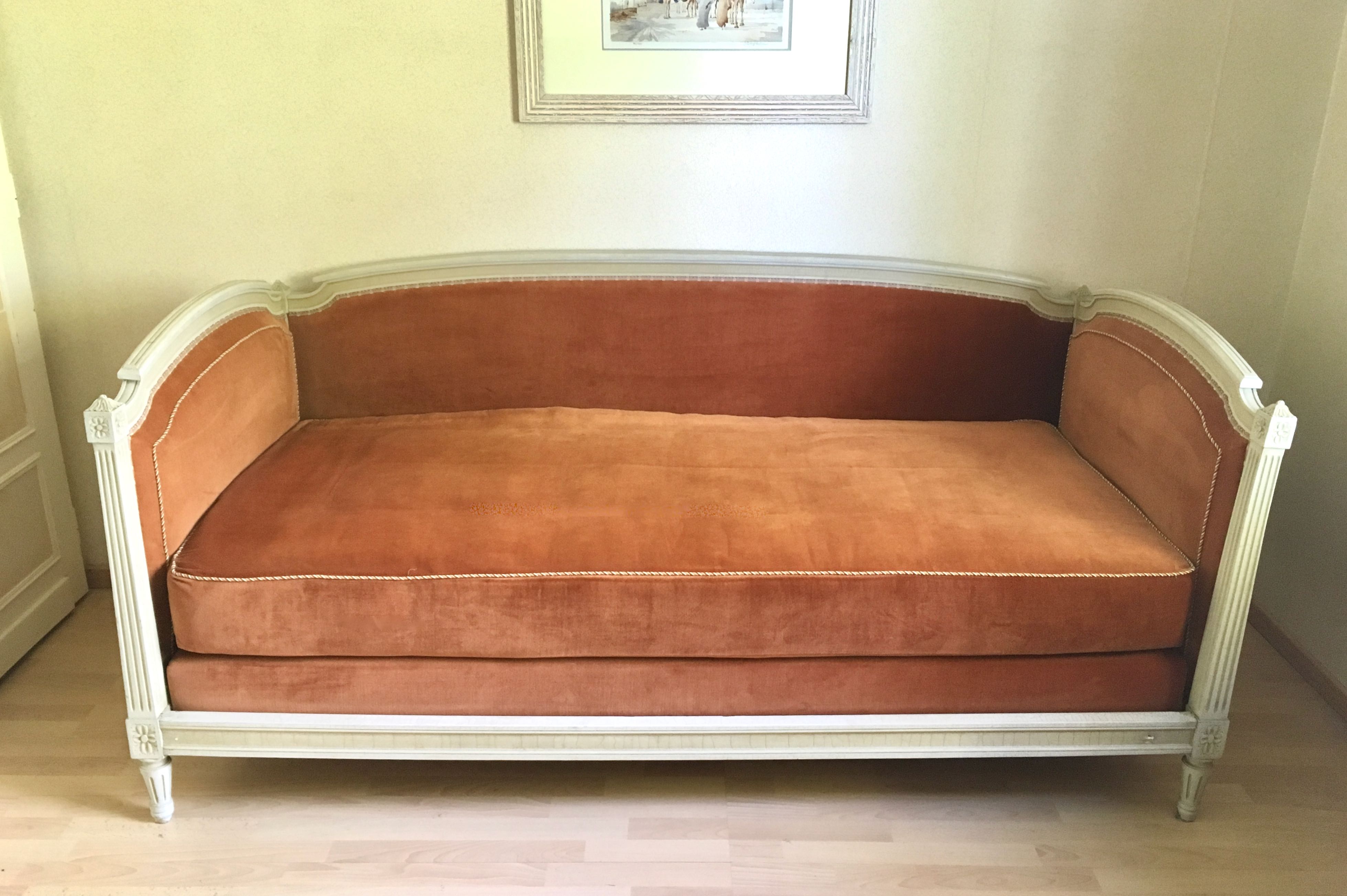 Sofa bed wood and velvet