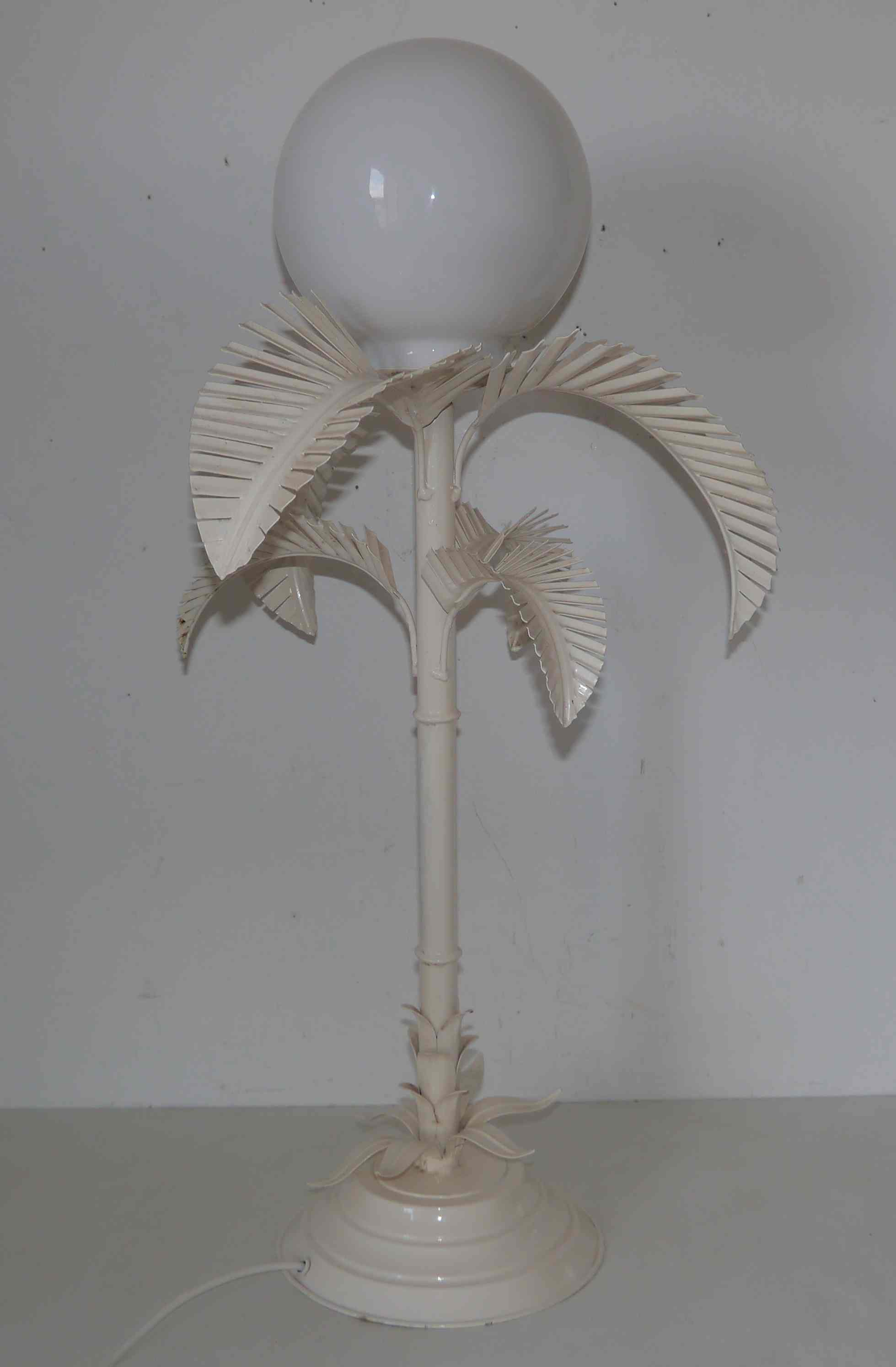 Lamp of the 70's "palm" in metal and opaline