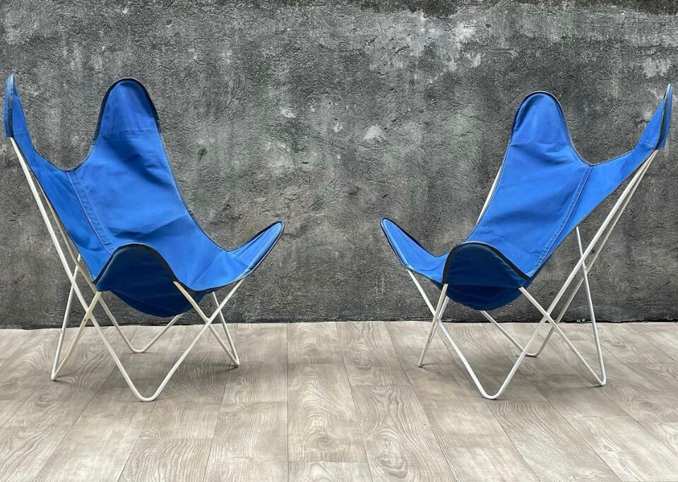 Pair of AA butterfly armchairs, 1970s