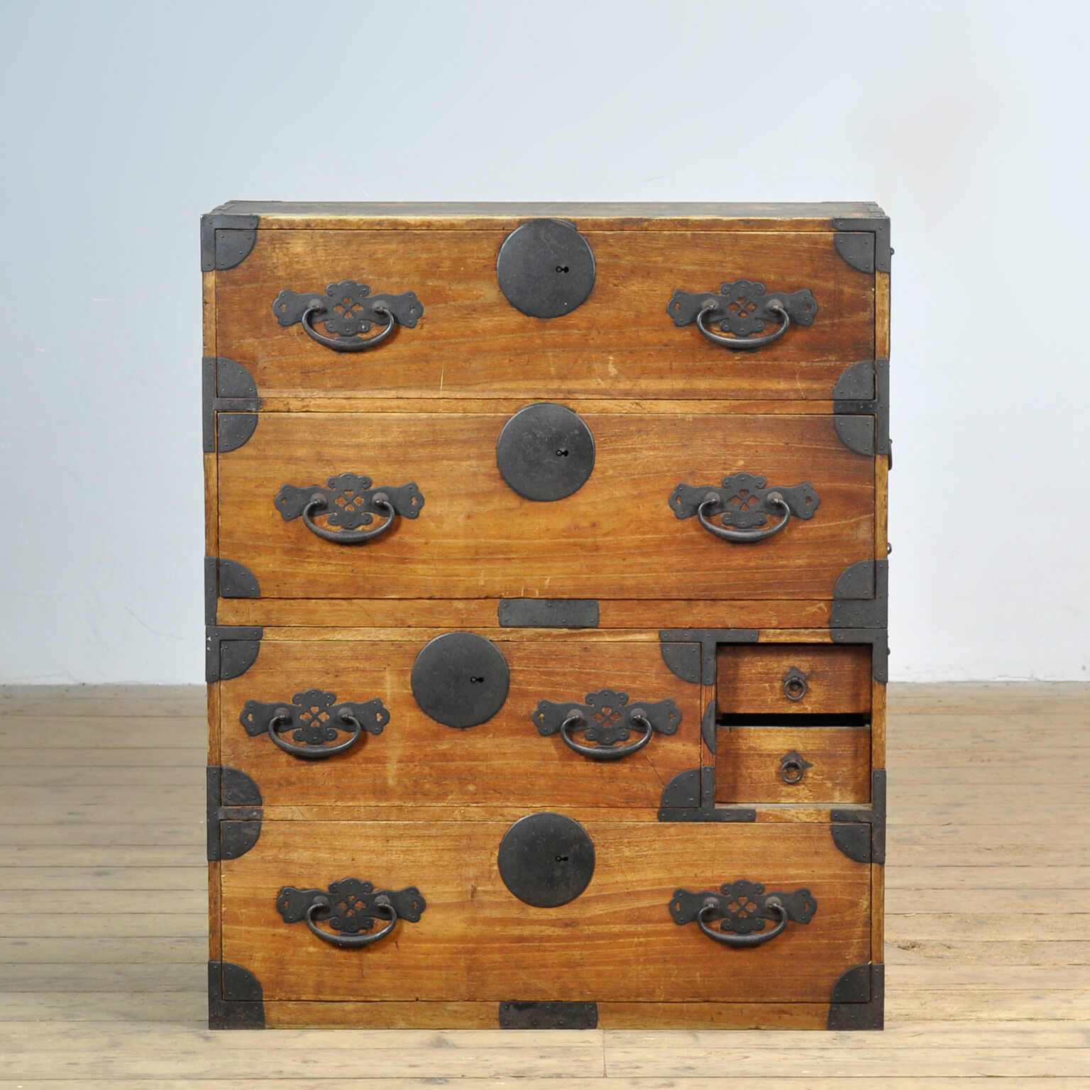 Japanese Tansu chest of drawers, circa 1870