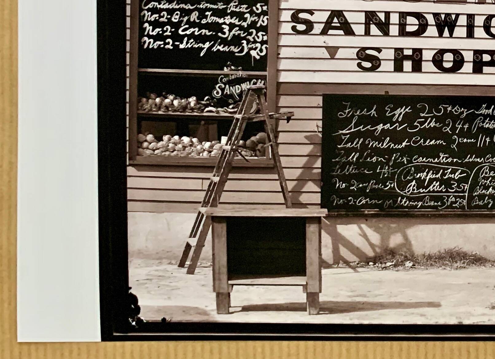 📸 Original photograph – Walker Evans, 1936 Sandwich shop front