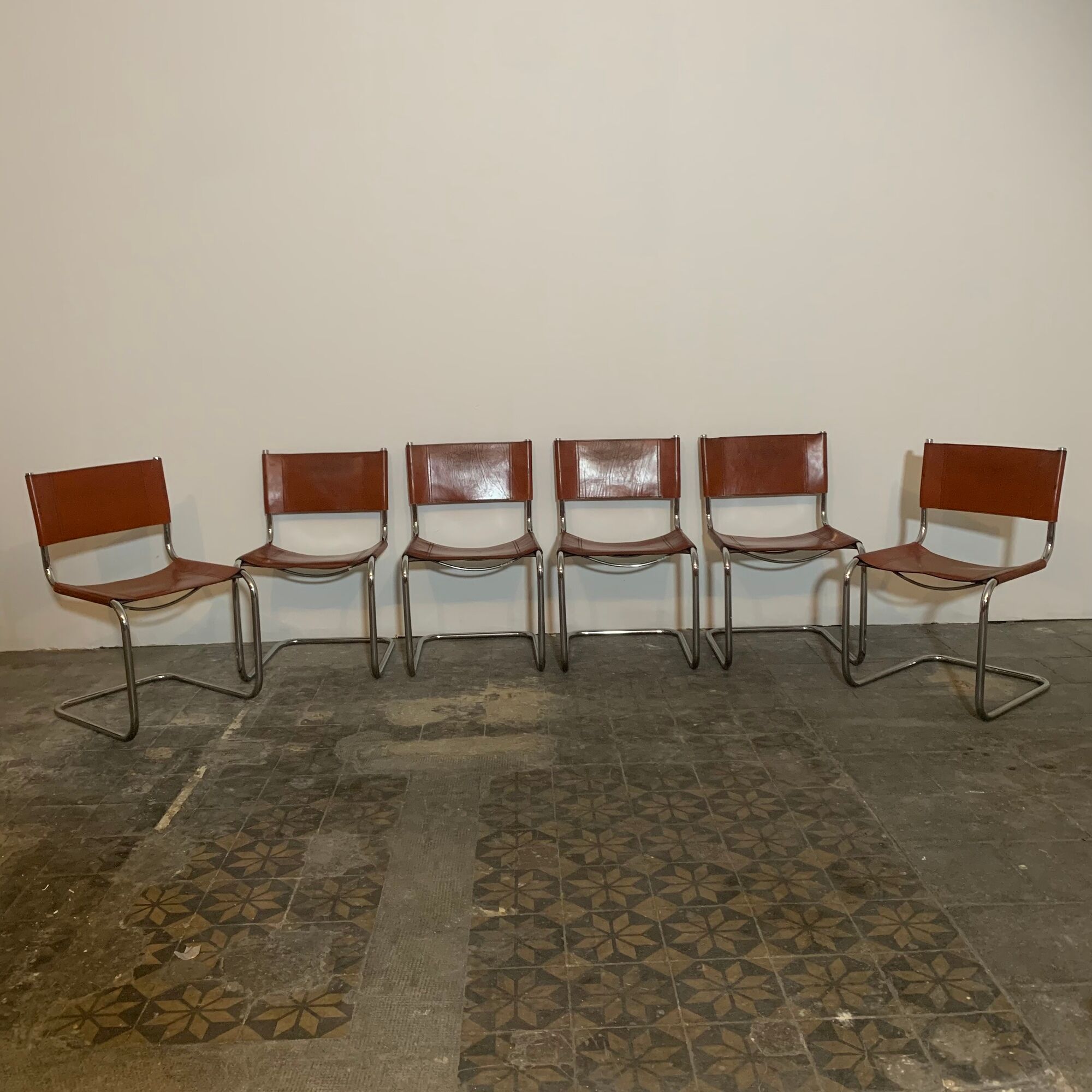 Suite of 6 designer chairs Fasem design