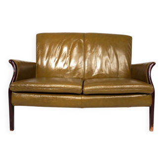 Moss green Froxfield leather two-seater sofa by Parker Knoll, 1960