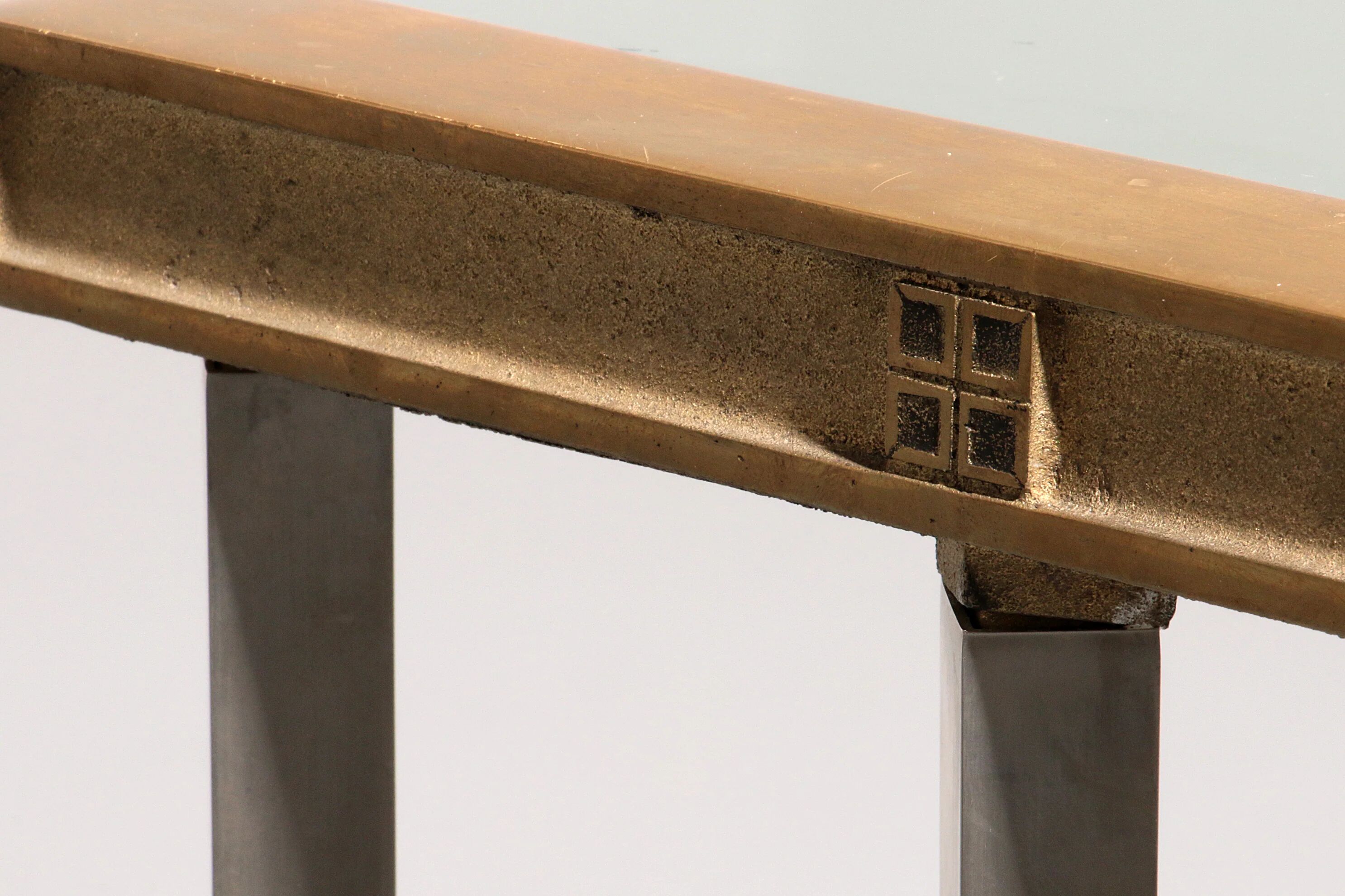 Elegant midcentury side table by Peter Ghyczy model T34