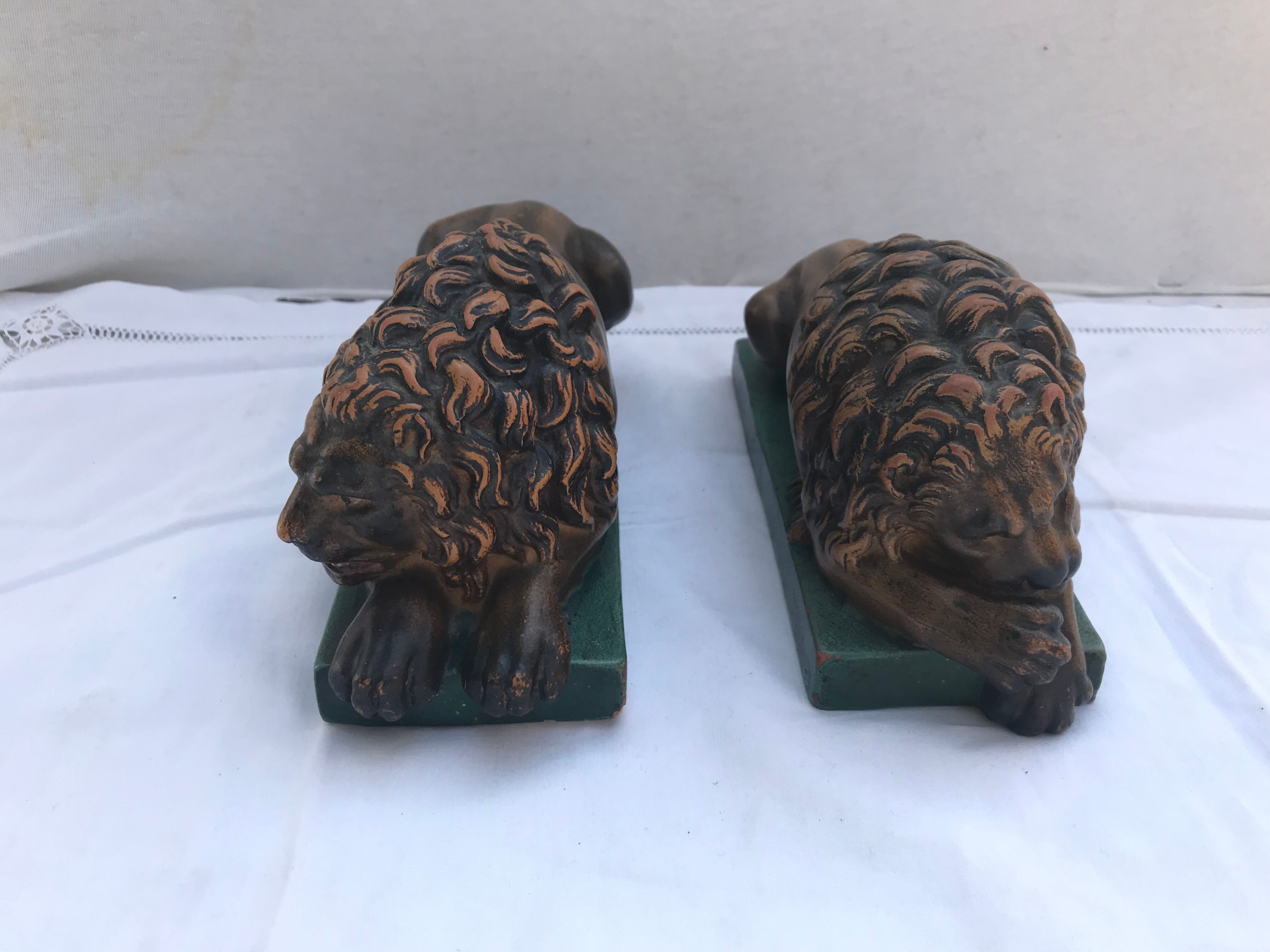 Pair old greenhouse books lions terracotta painted vintage decoration