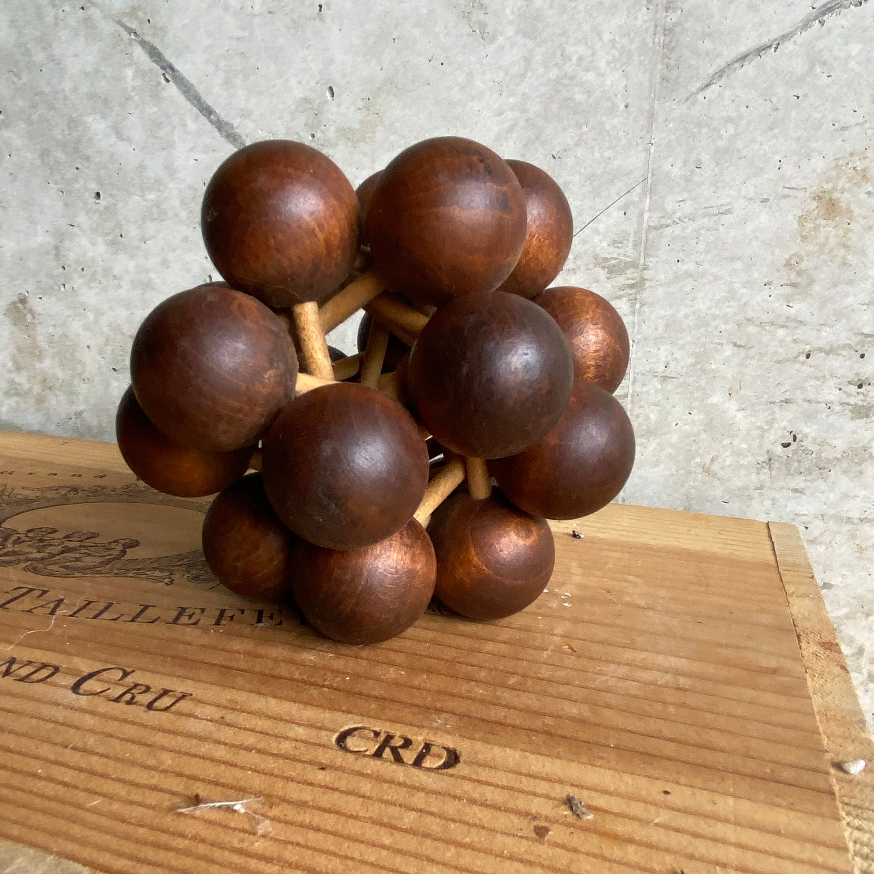 Wooden atom