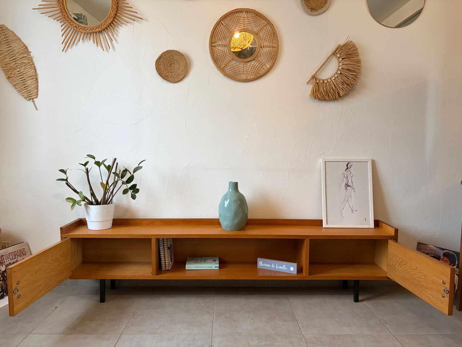 Vintage low oak sideboard (shallow)