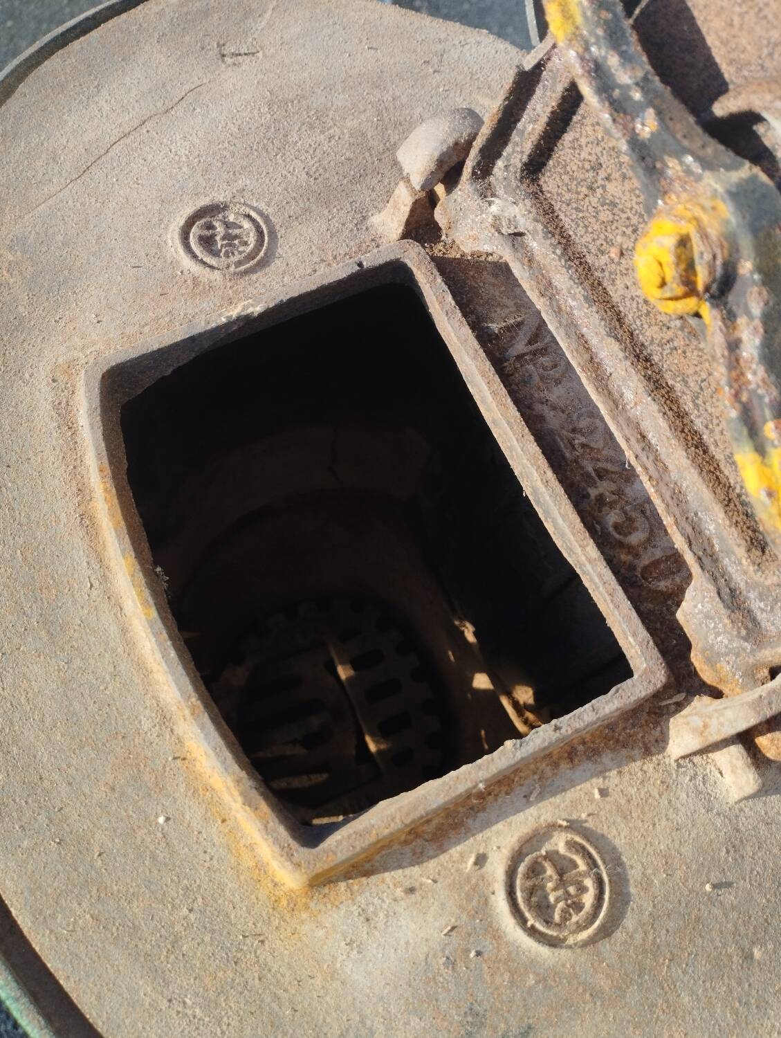 Lilyver Deville cast iron wood stove