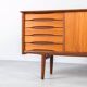 Buffet en teck du milieu du siècle par Brødrene Sørheim, Norvège, années 1960