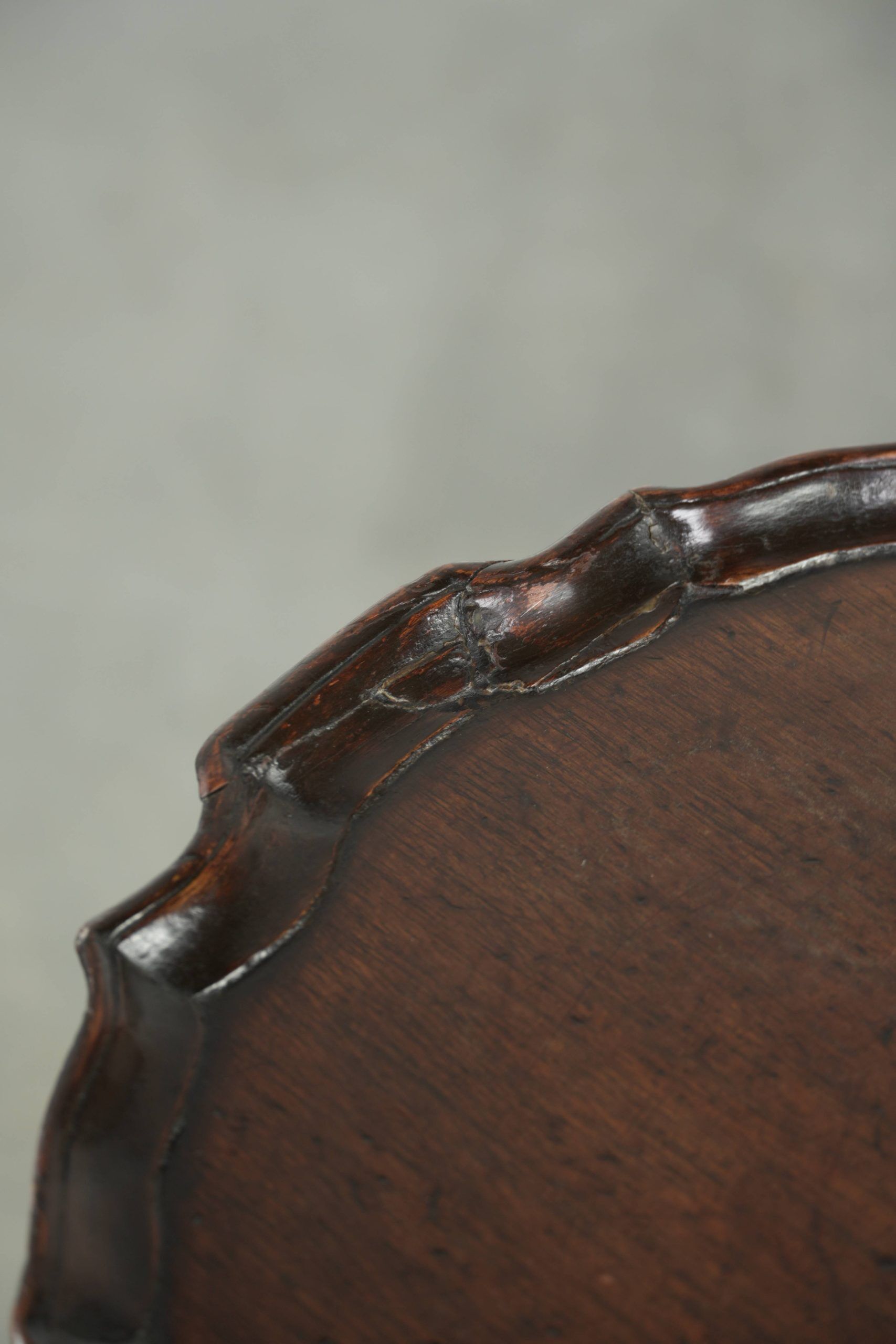 Antique English wine table / plant / side table from the late 18th century