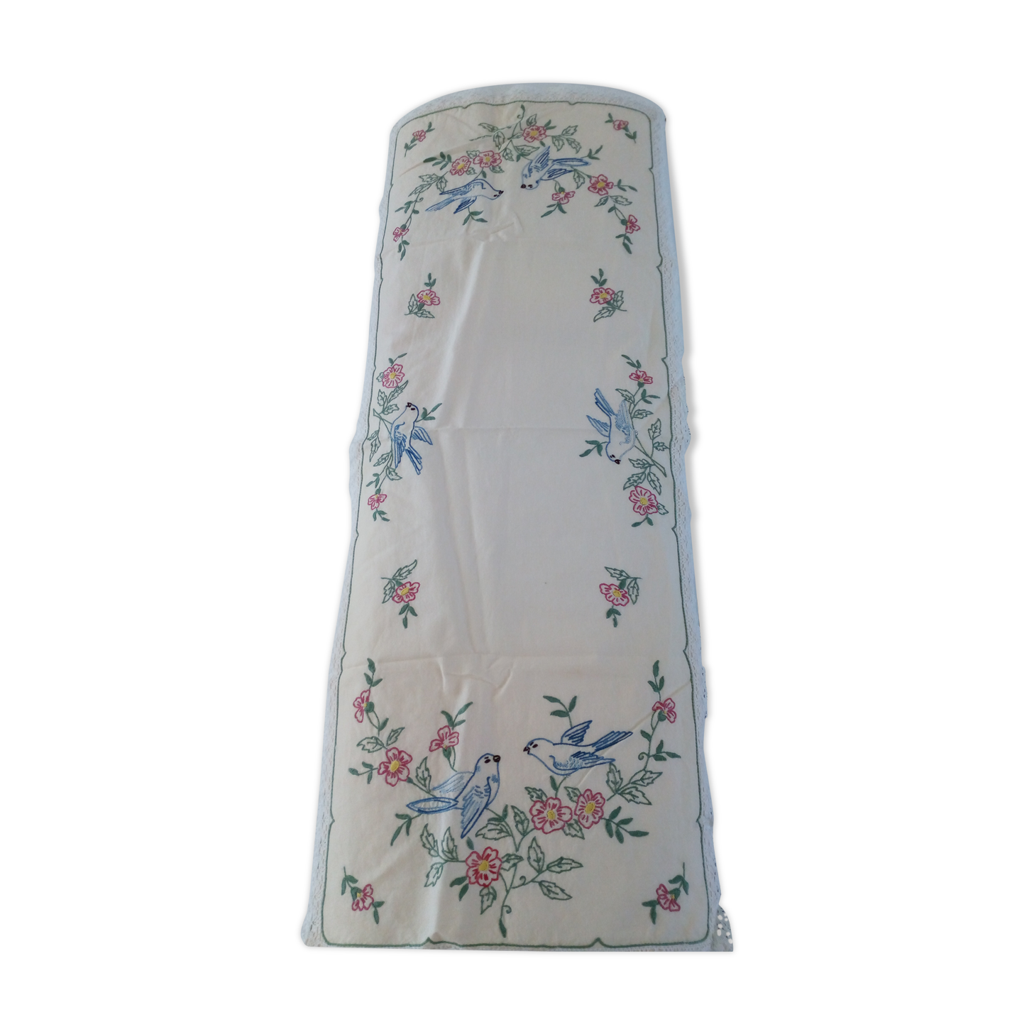 Embroidered table path