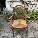 Mulched wooden armchair