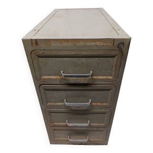 ancien casier métallique