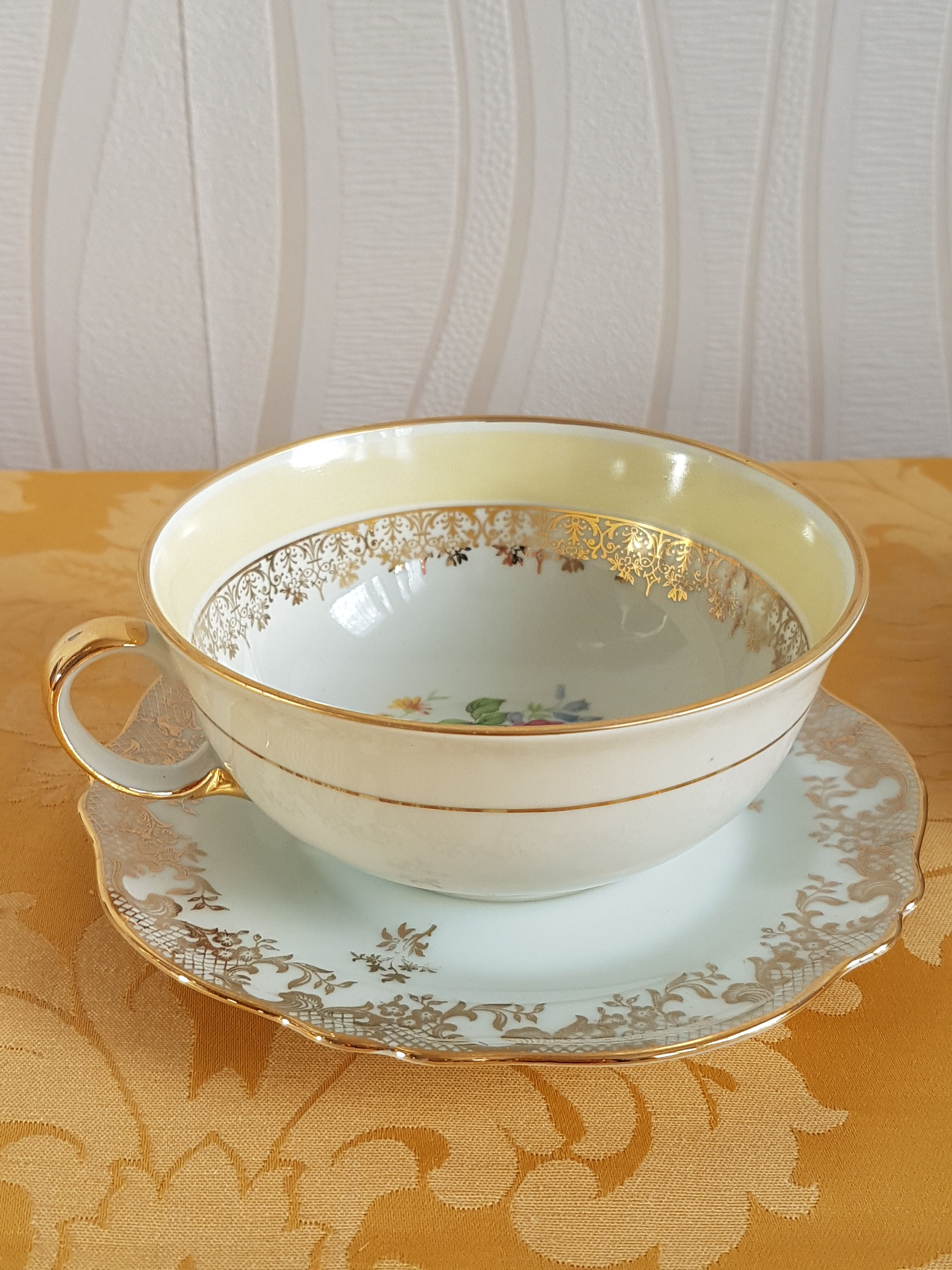 Art of Limoges Bernardeaud Very beautiful Old porcelain cups patterns flowers