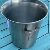 Ice bucket