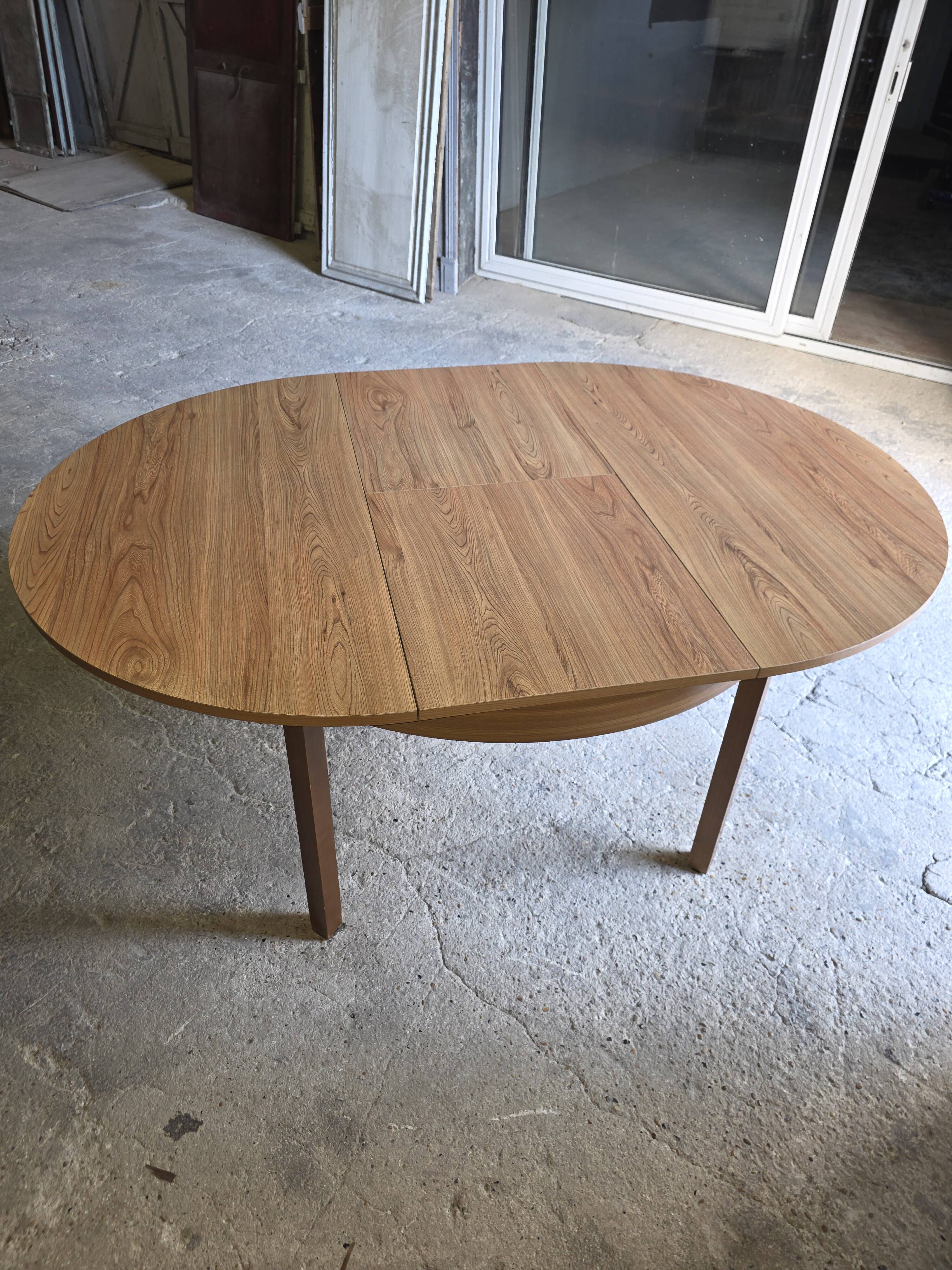 Table scandinave extensible en chêne des années 60
