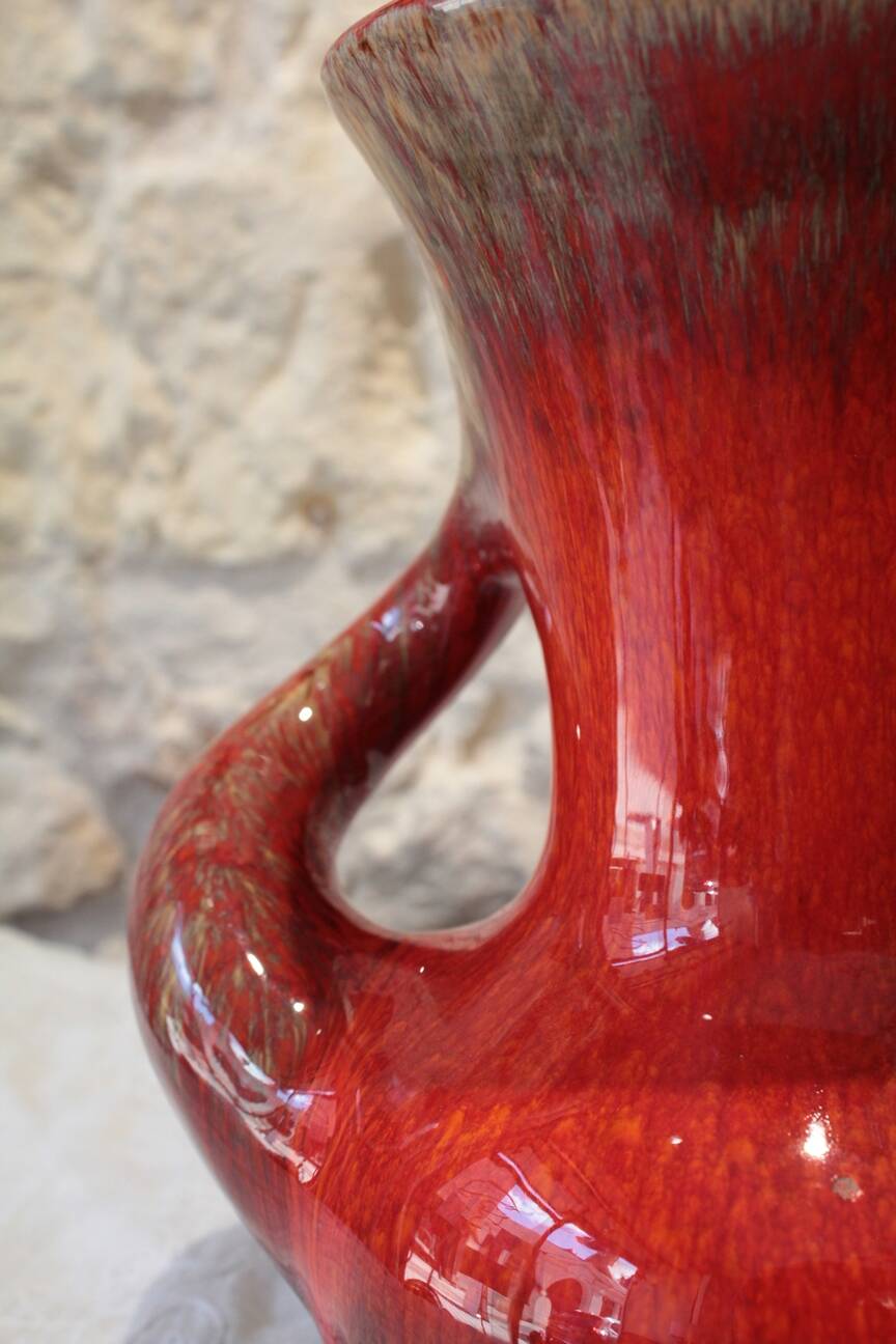 Saint-Paul-de-Vence red flamed earthenware vase circa 1970