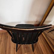 Chaise noire type fanett