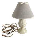 Petite lampe de chevet en céramique émaillée ivoire