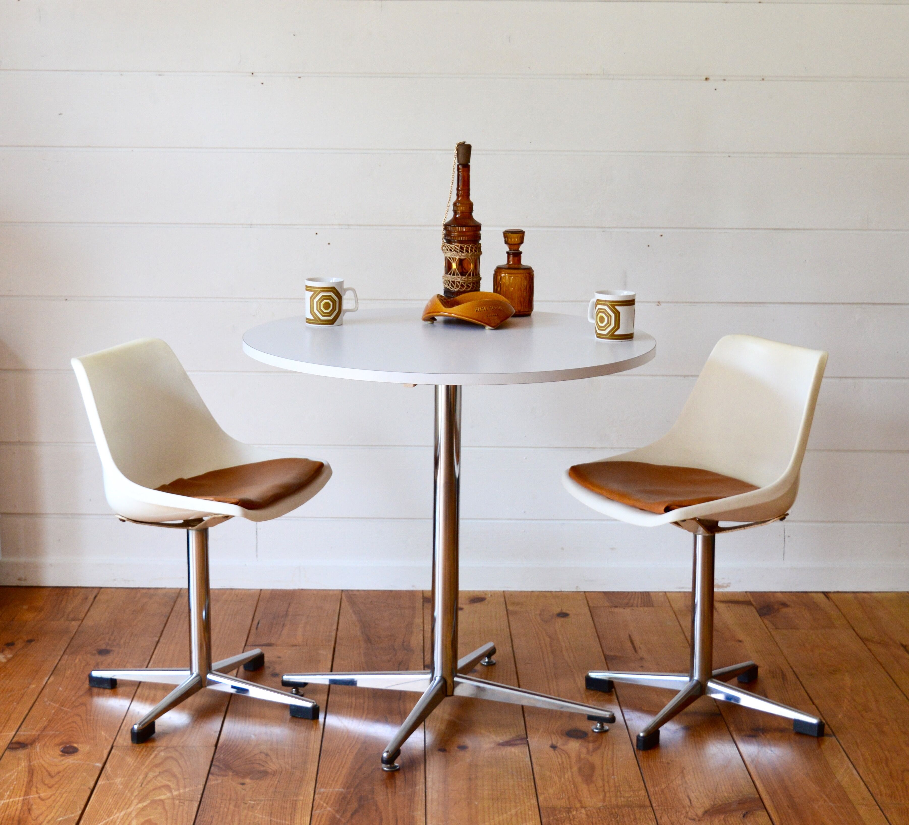 Set table and chairs l202