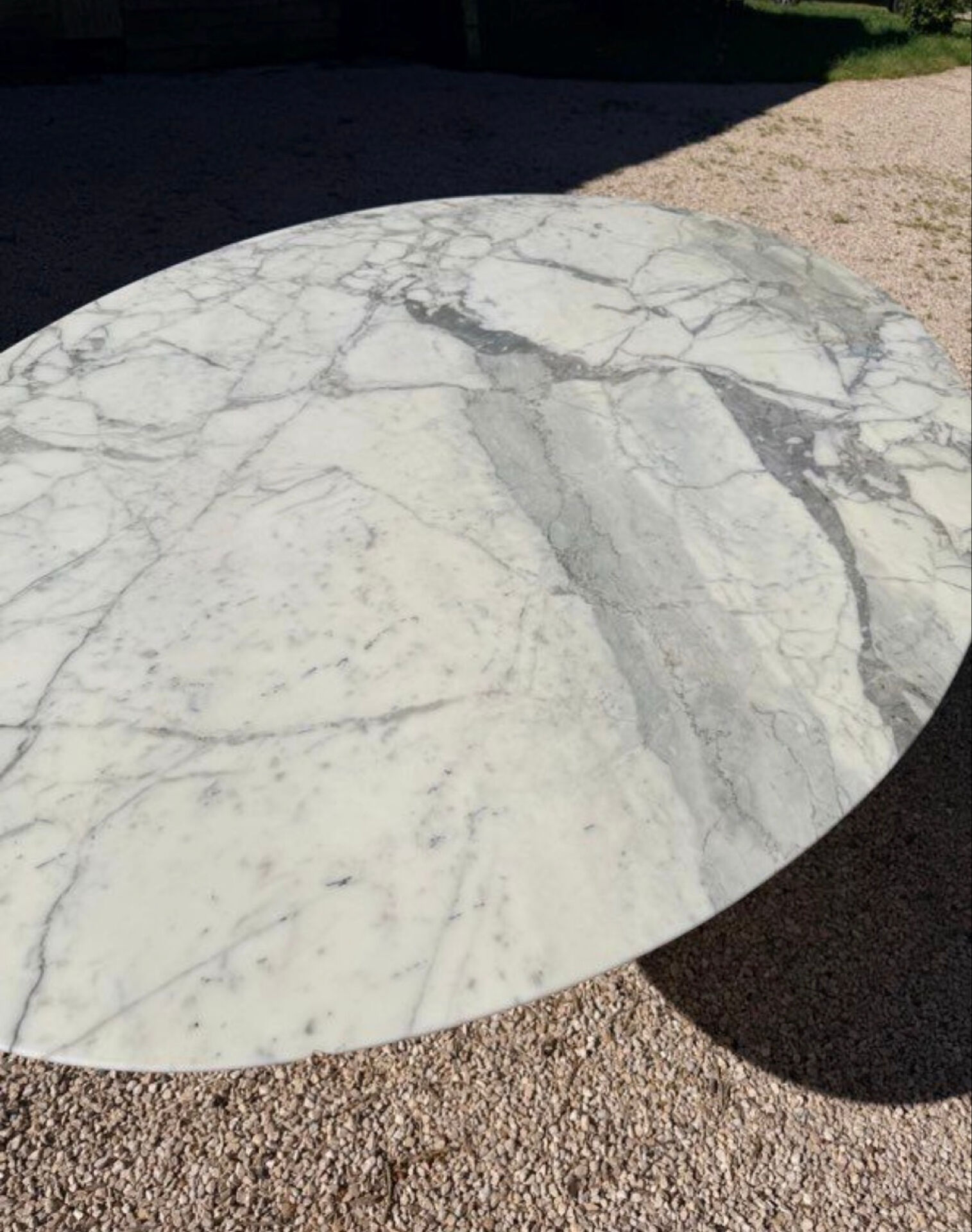 Oval table knoll 244x137 Eero Saarinen tulip