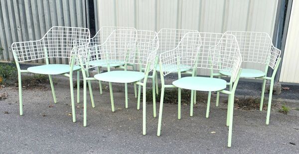 Chaise Lyze, EMU
