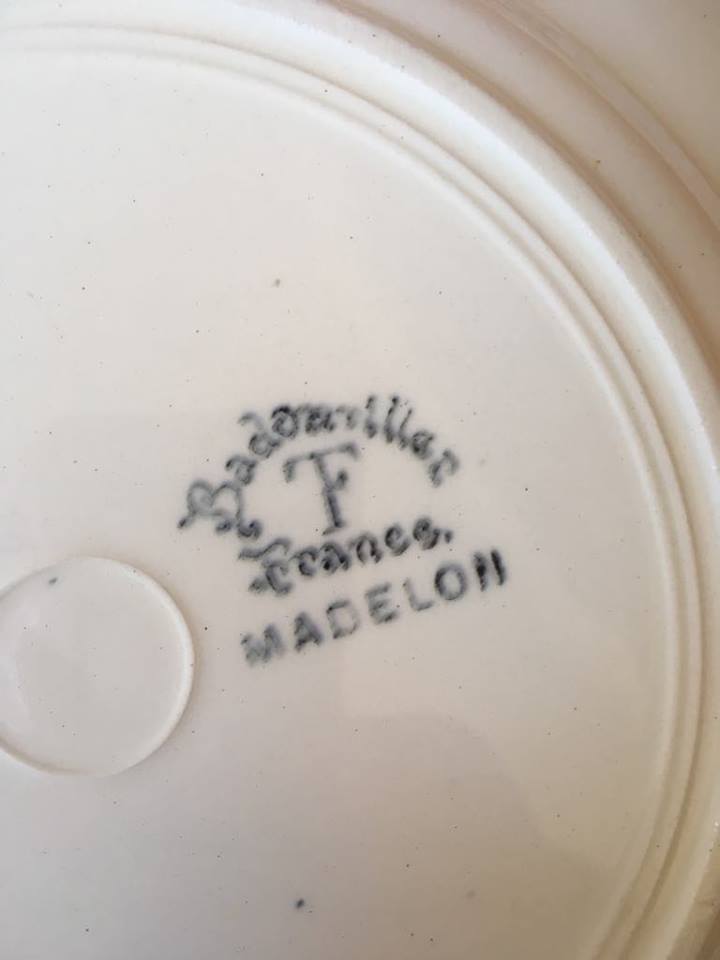 Six flowery old plates in green and blue