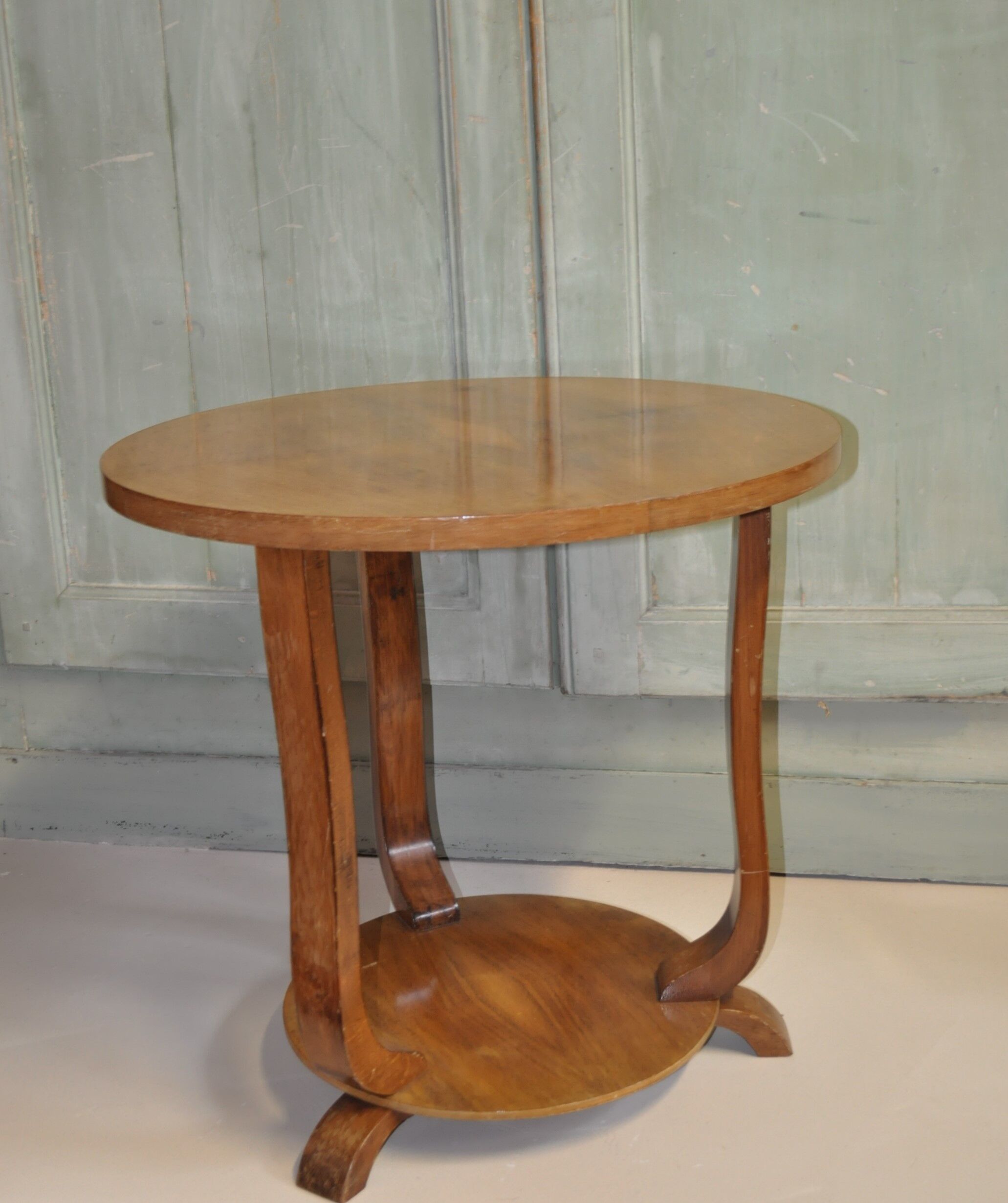 Art deco pedestal table