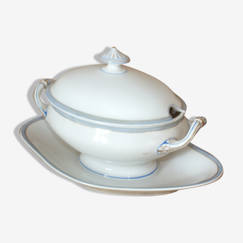 Saucière couverte 19ème en porcelaine de Paris