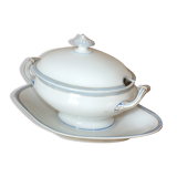 Saucière covered 19th in Paris porcelain