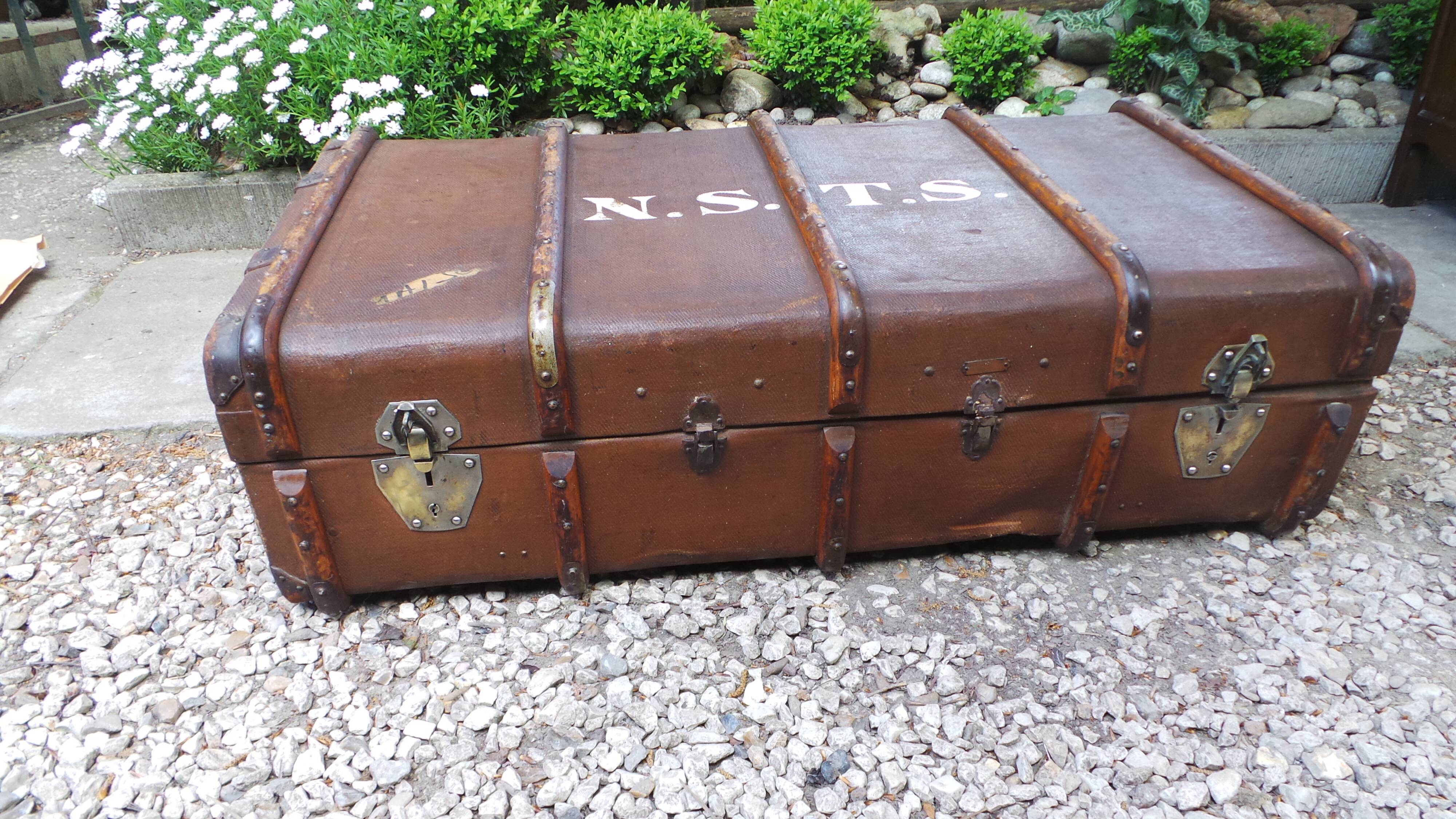 Trunk chest travel russian old