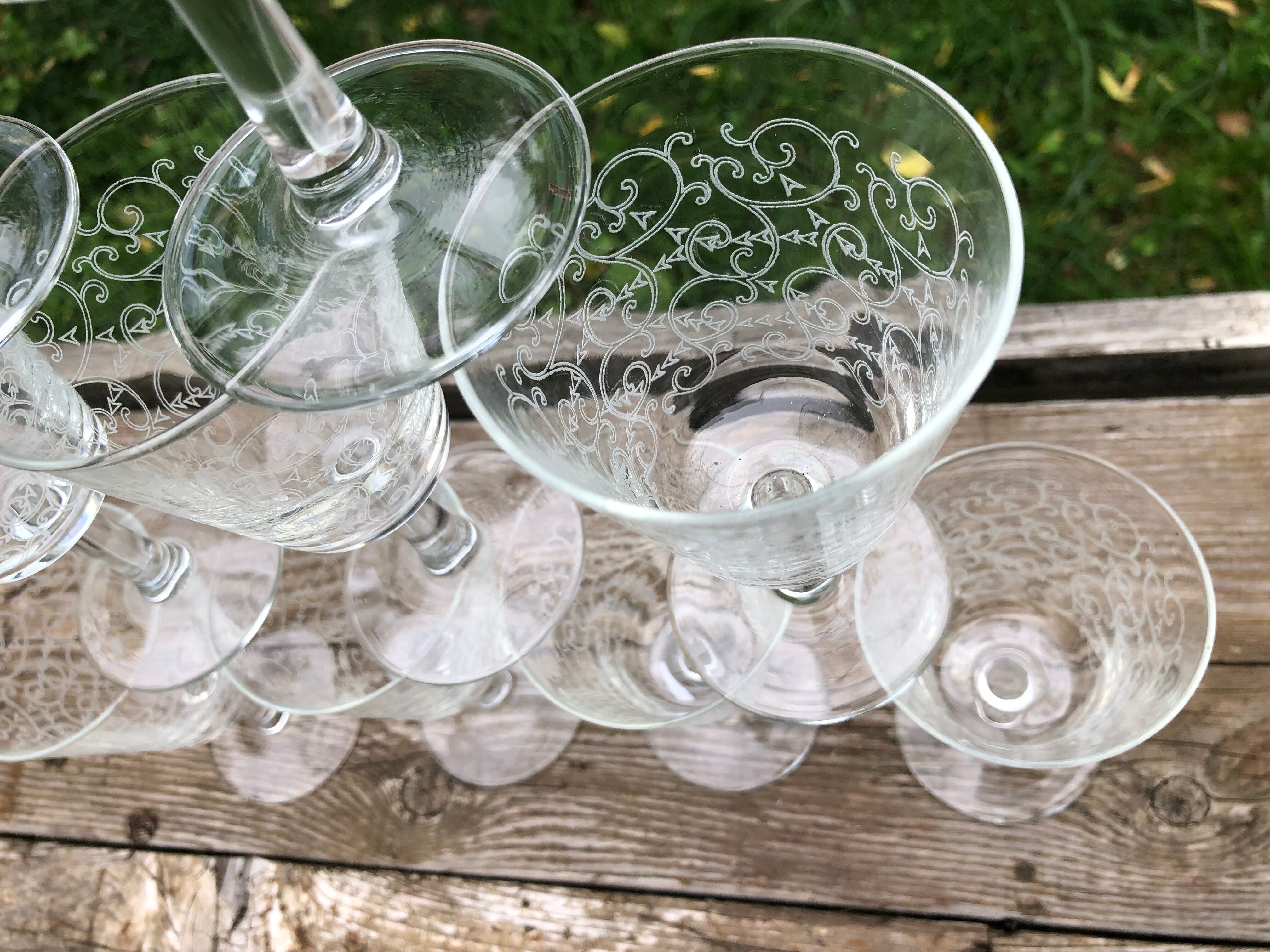 10 baroque stemmed glasses
