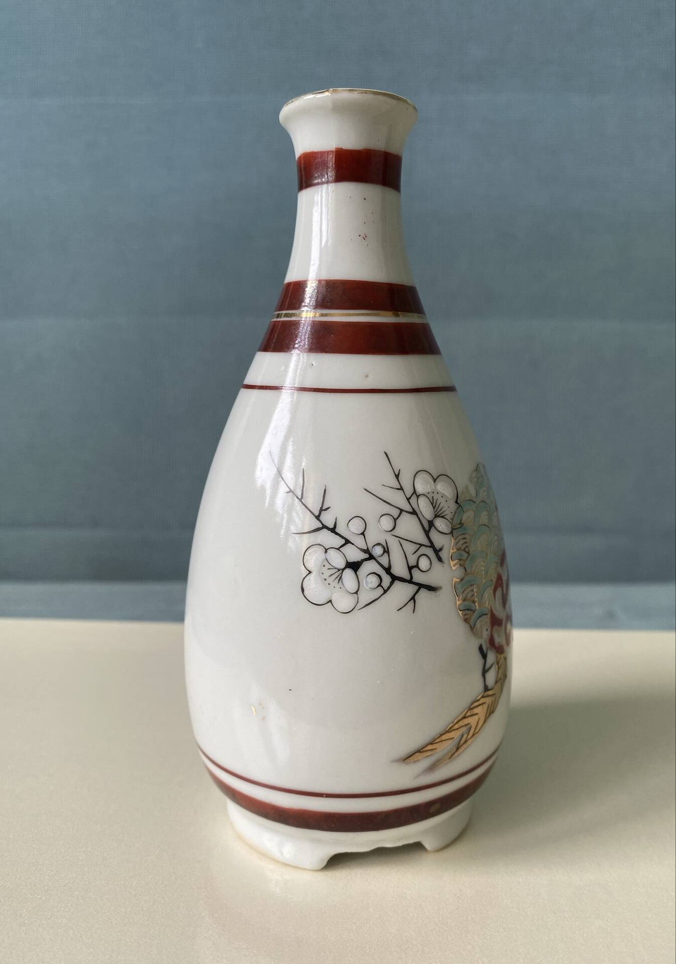 Vintage Japanese sake bottle in porcelain – Kutani – H15 cm