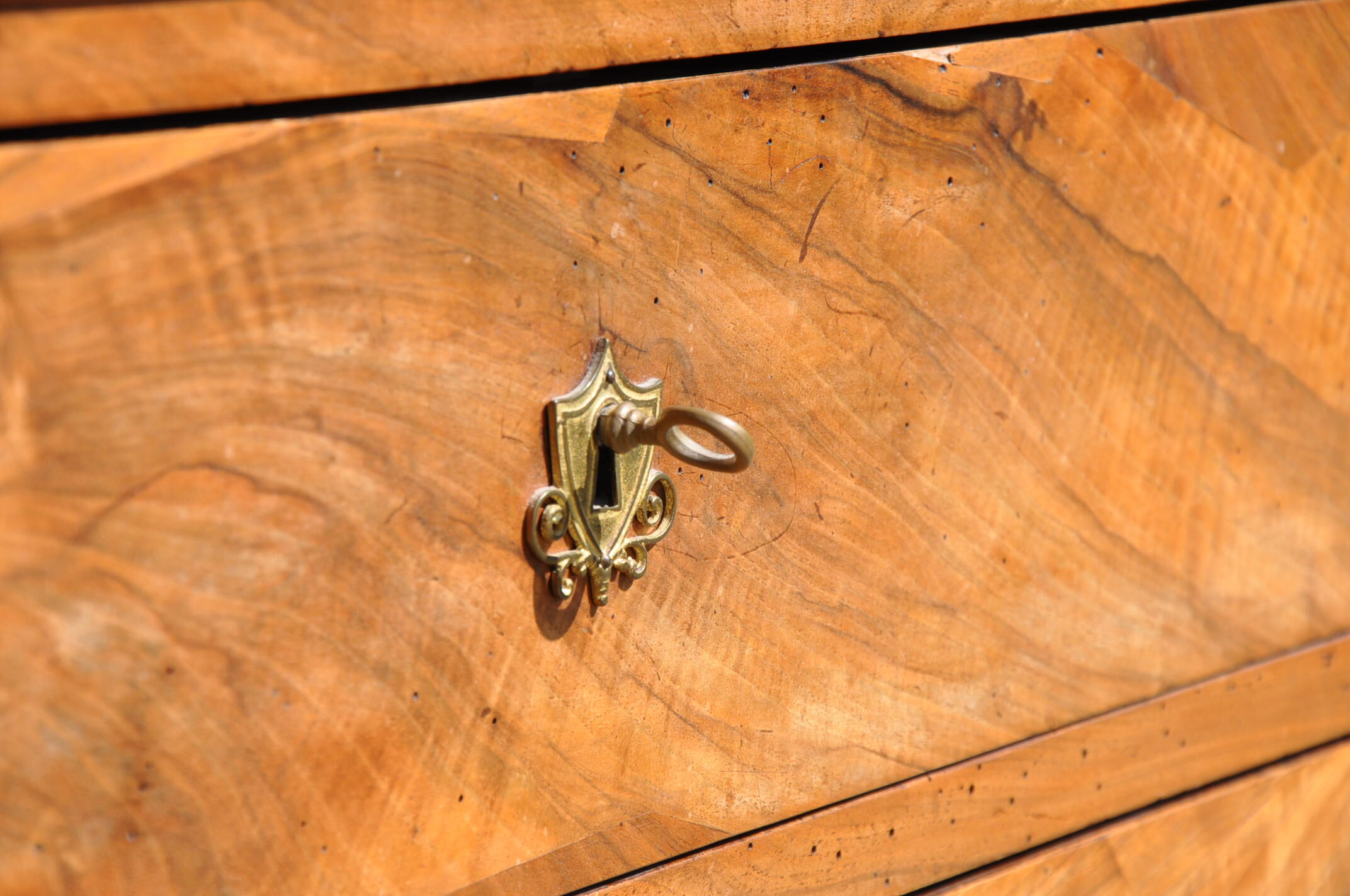 Old chest of drawers