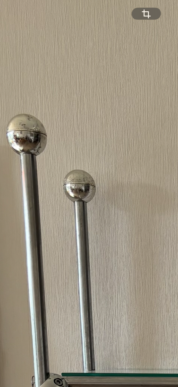 Minimalist bookshelf, Italian design 1970.